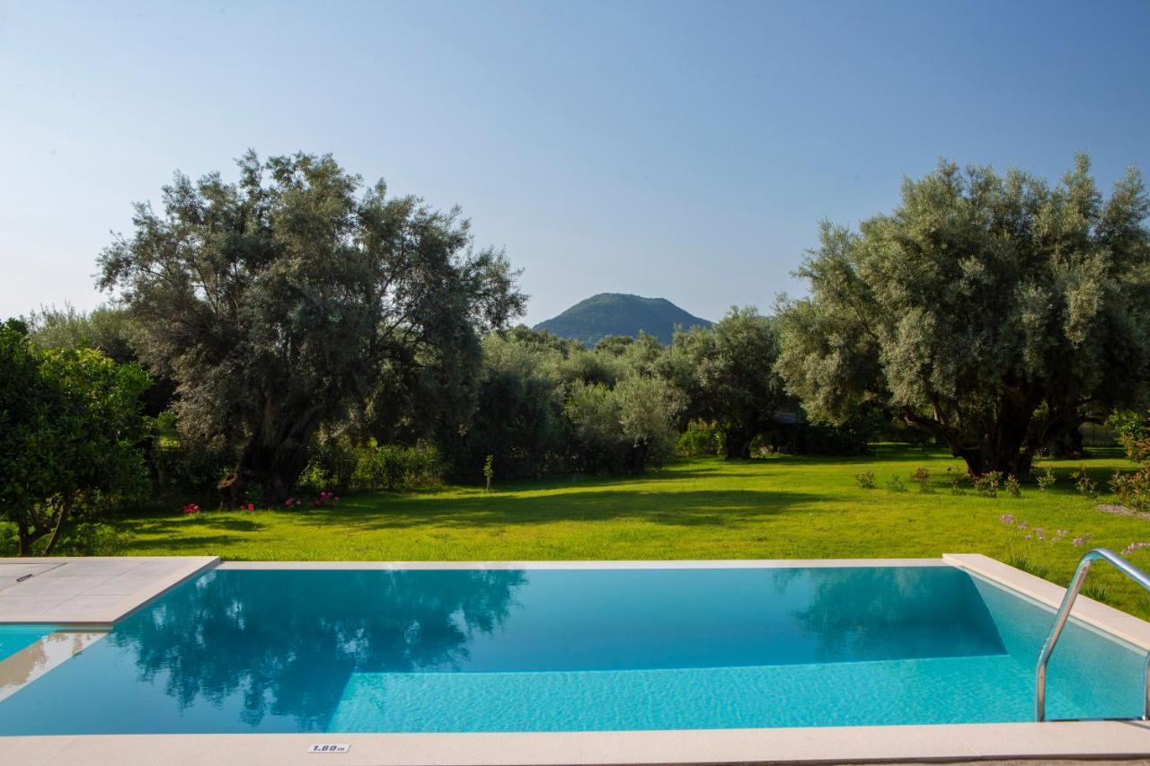 Averto Villas With Private Pool Nydri  Luaran gambar