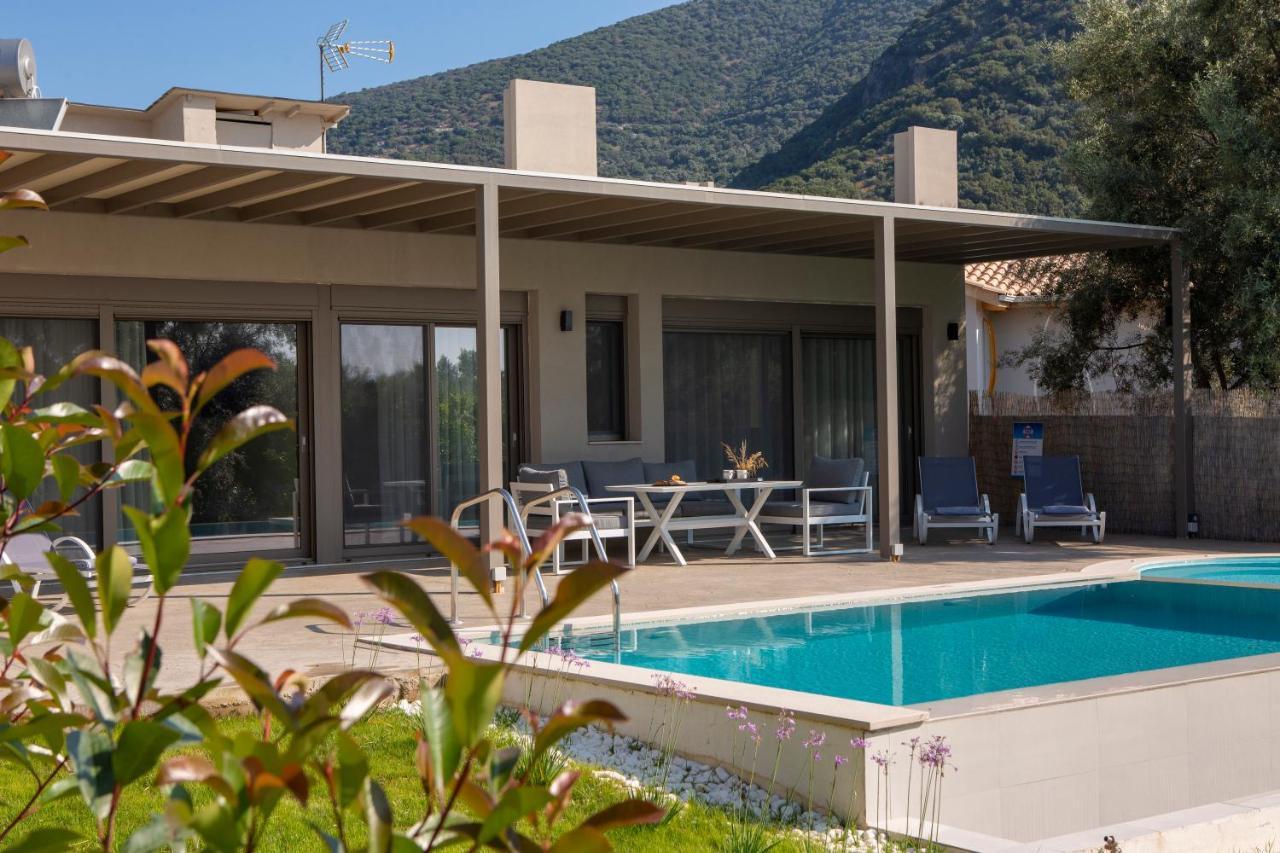 Averto Villas With Private Pool Nydri  Luaran gambar