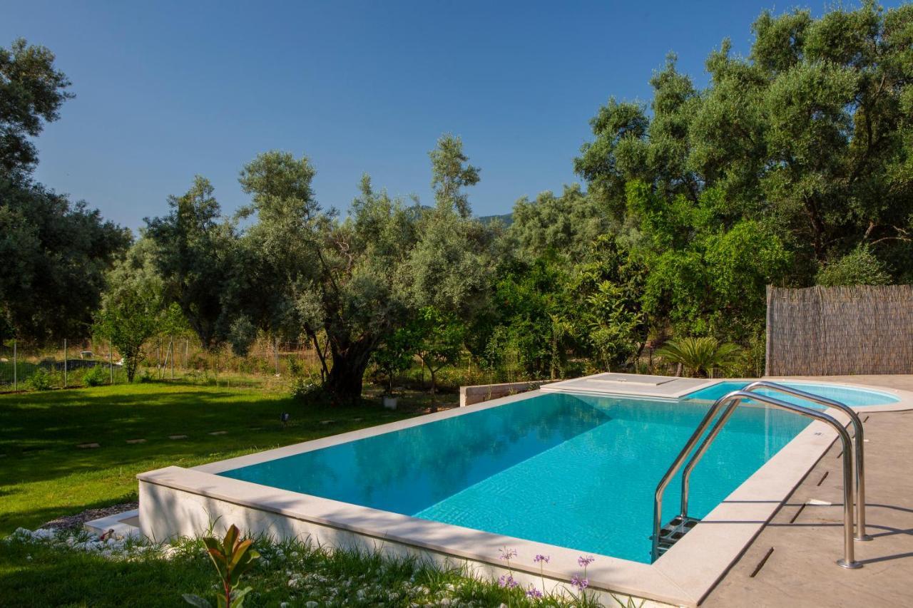 Averto Villas With Private Pool Nydri  Luaran gambar