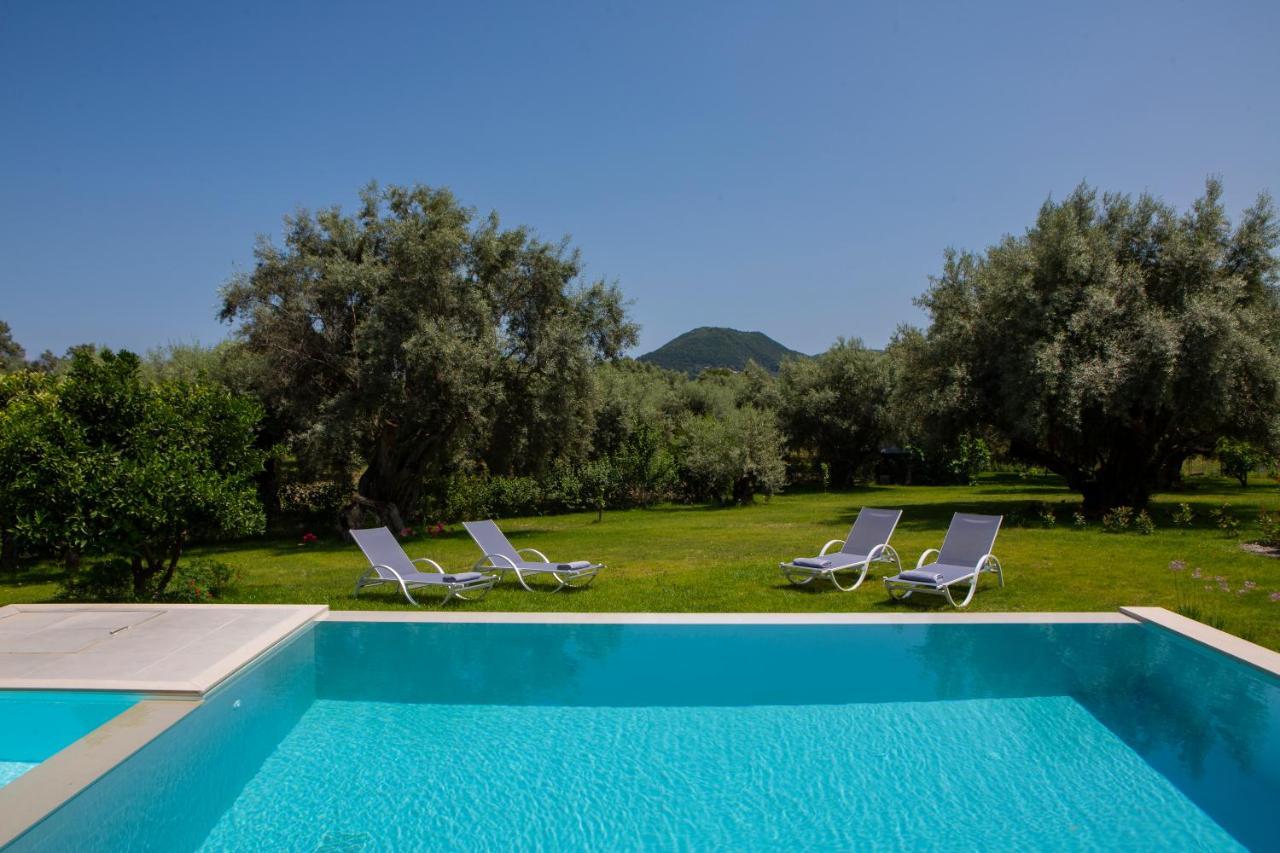Averto Villas With Private Pool Nydri  Luaran gambar