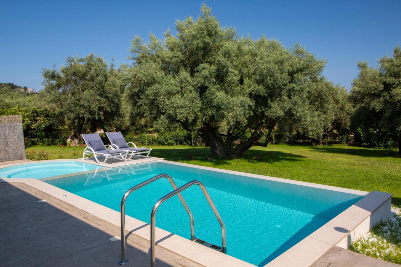 Averto Villas With Private Pool Nydri  Luaran gambar