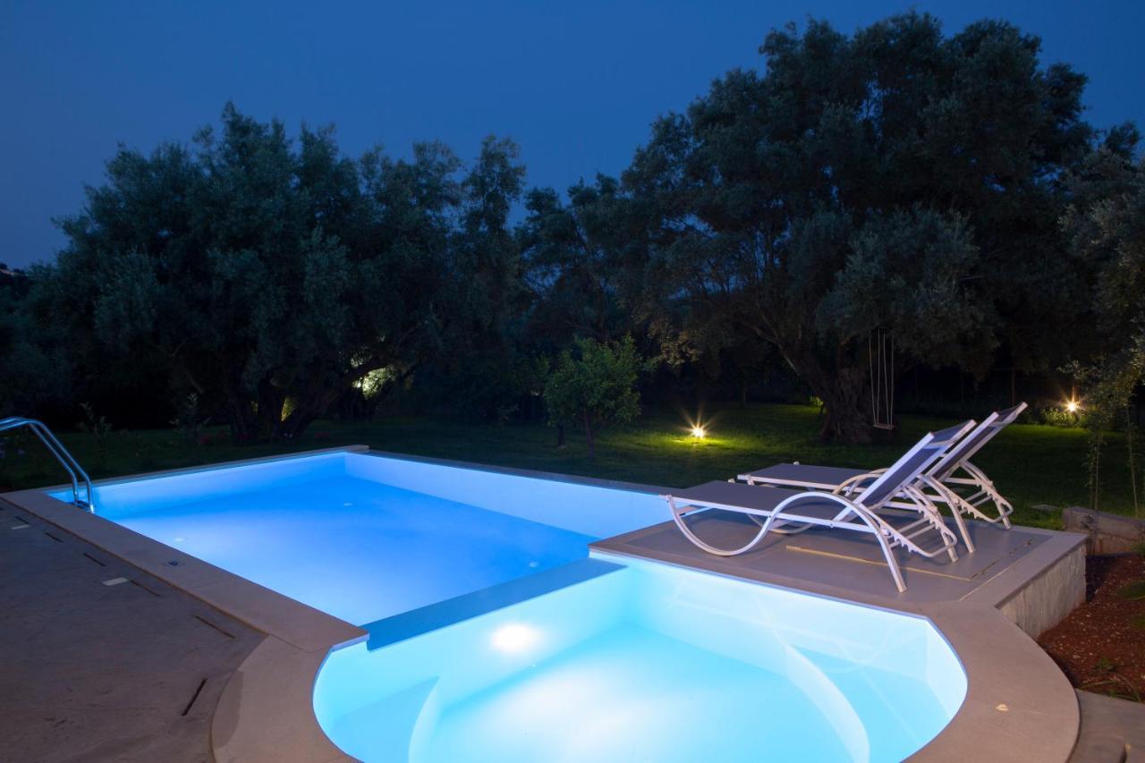 Averto Villas With Private Pool Nydri  Luaran gambar