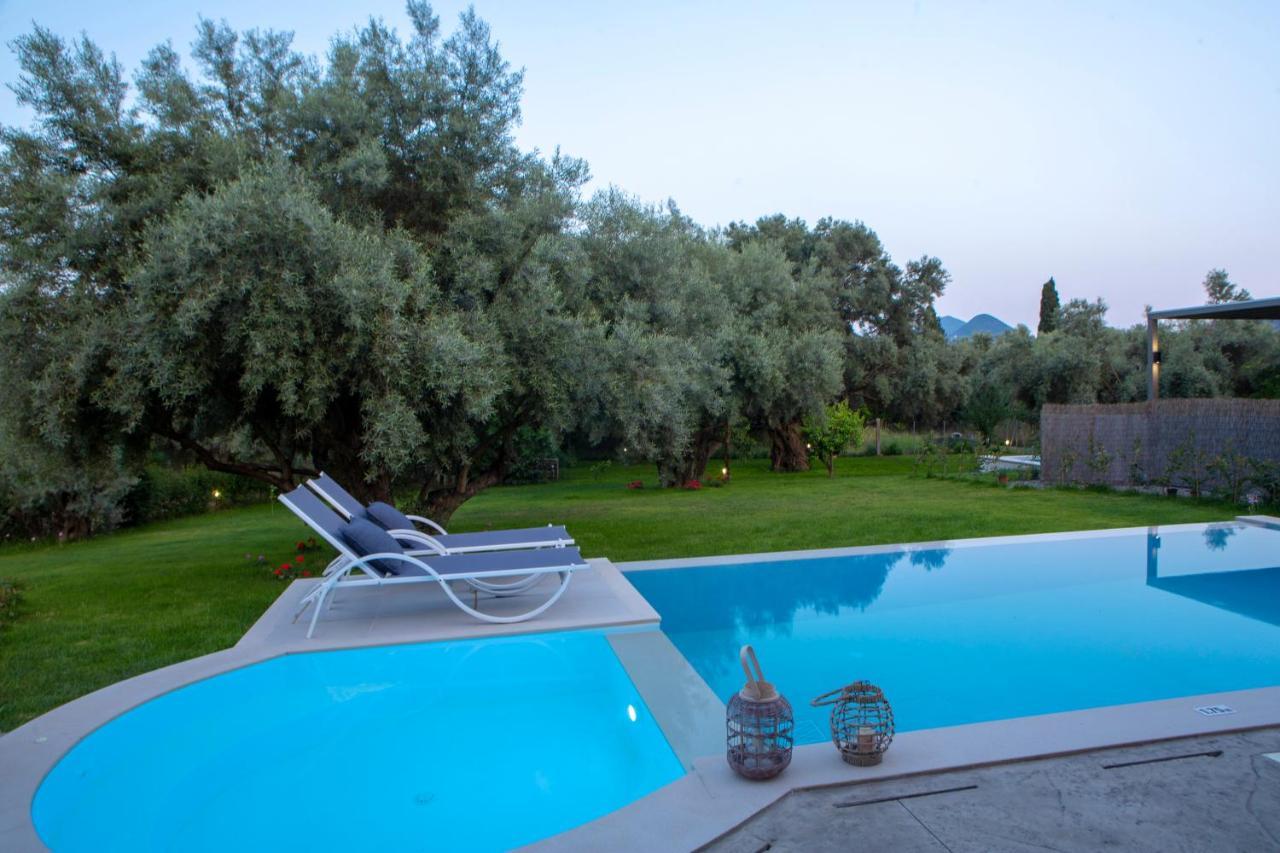 Averto Villas With Private Pool Nydri  Luaran gambar